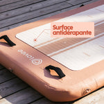 Surface antidérapante aquaboard pour stabilité et sécurité